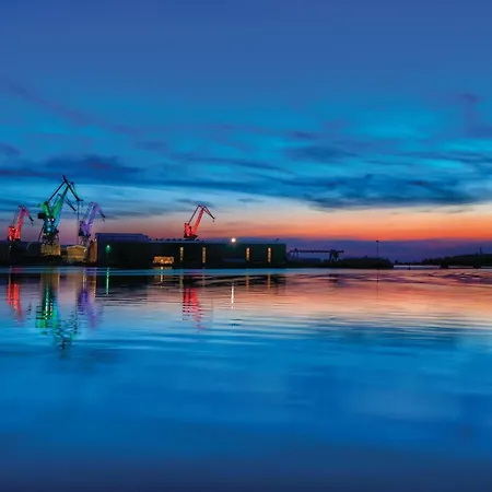 Stunning In With Wifi Пула