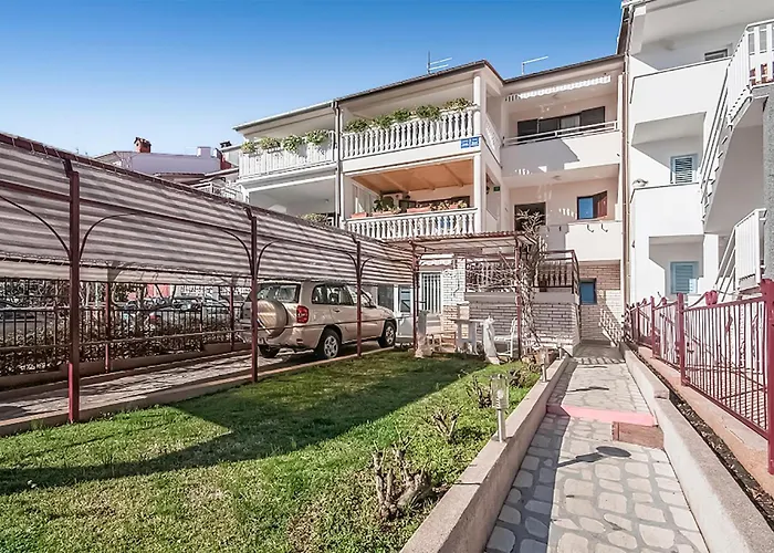 Stunning In With Wifi 풀라